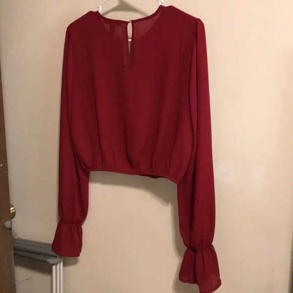 NWOT Forever 21 Red Crop Blouse - Picture 2 of 6